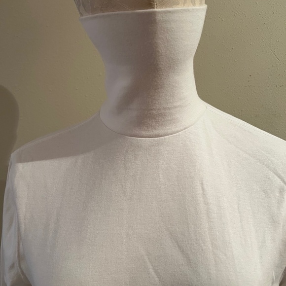 2 Lands End Ladies White Cotton Pima Lisle Turtlenecks,  Medium, Regular, NWT - Picture 6 of 12